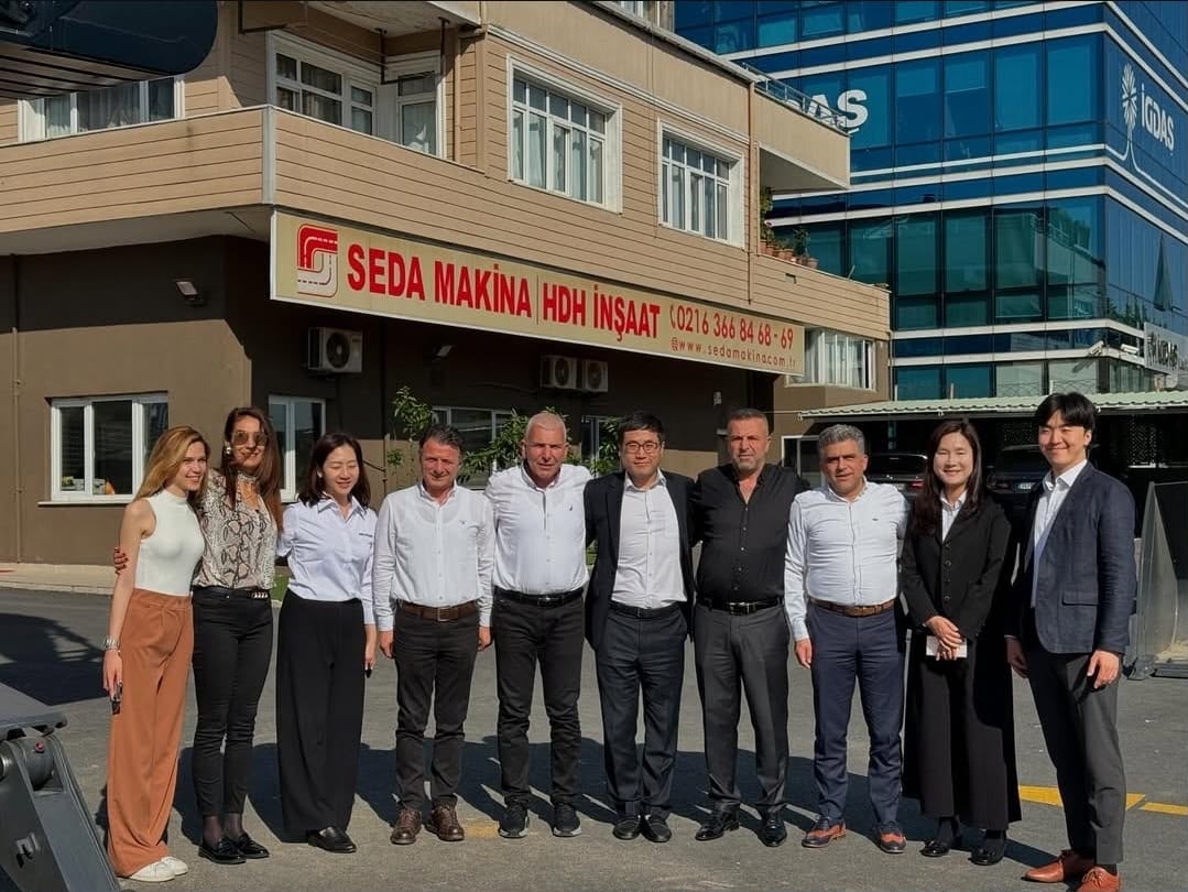 Visitors at SEDA Makina premises